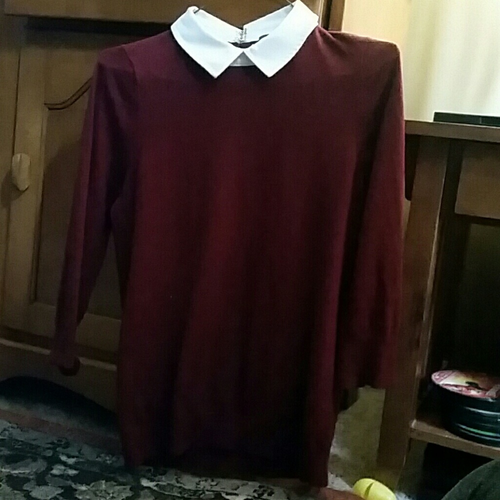 Red peter pan collar top